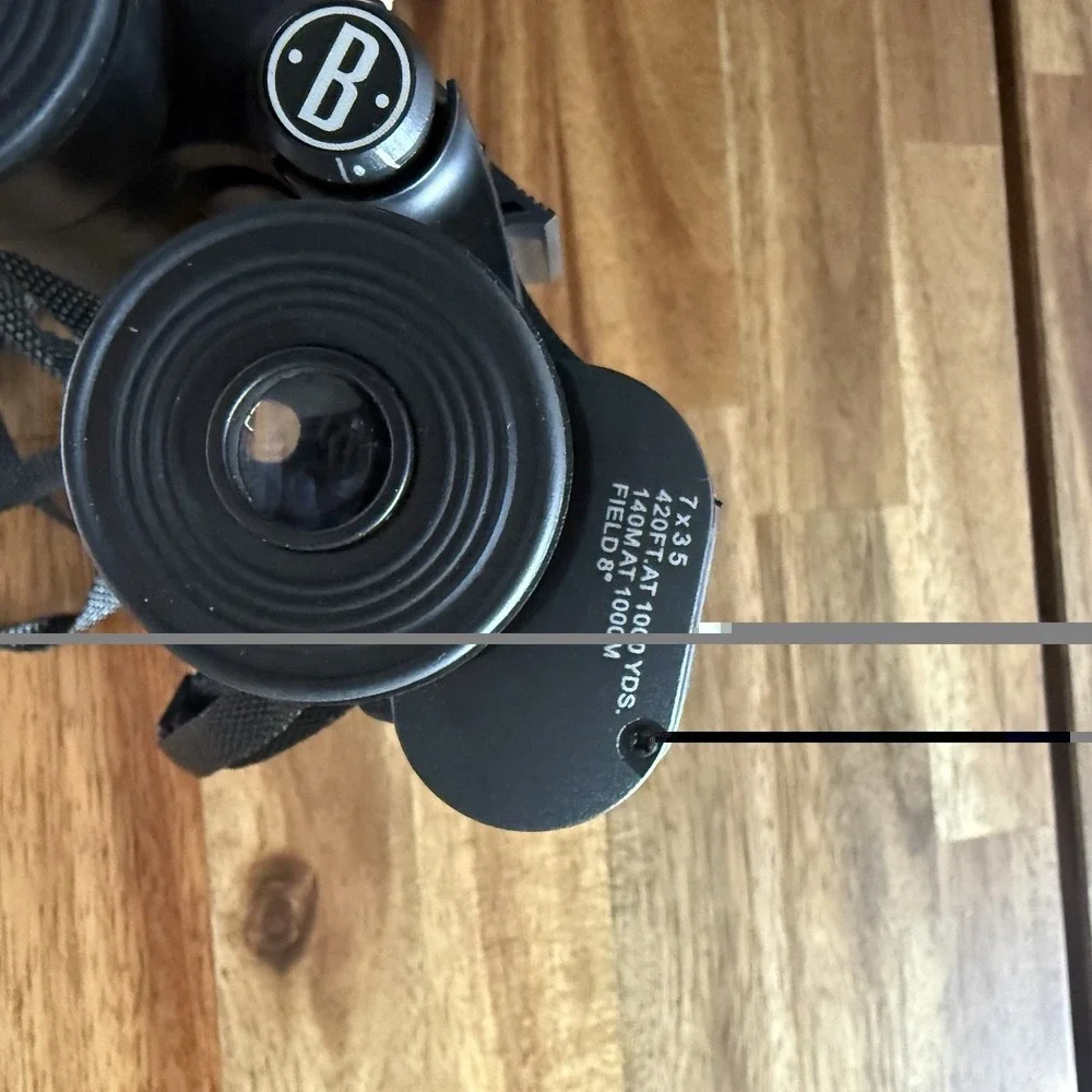Bushnell Instafocus Field of View 7X35 420 ft @ 1000 yds Binoculars With Case